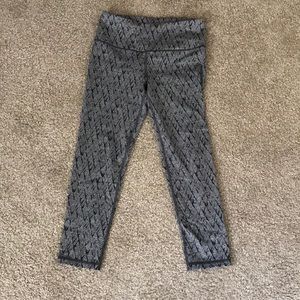 Victoria’s Secret sport cropped leggings
